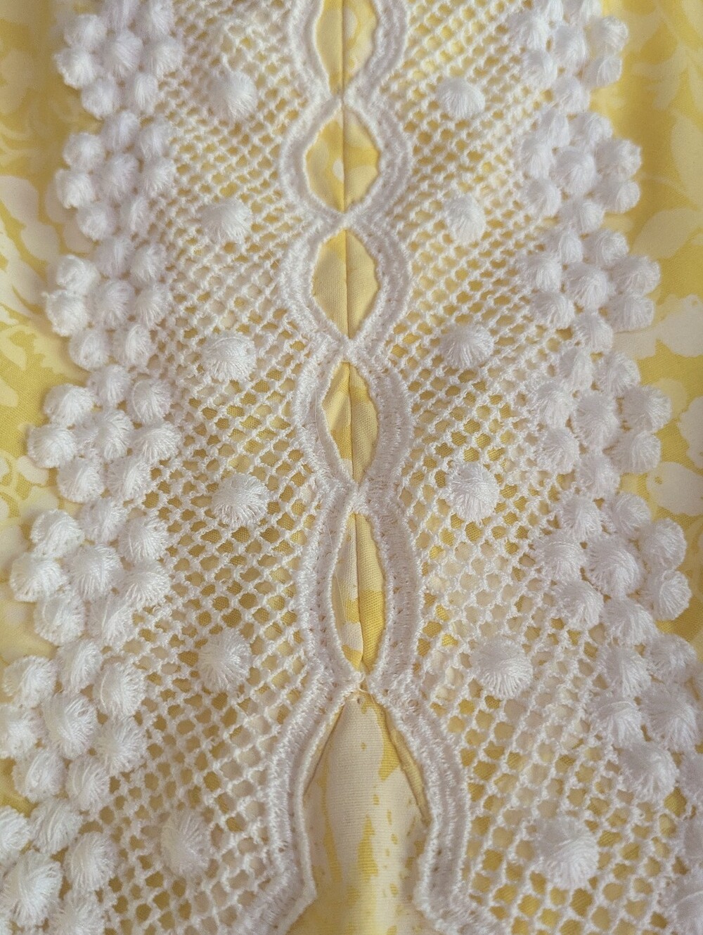 1970s 'The Lilly' Pulitzer yellow and white floral maxi w/lace accents - Picture 3 of 13